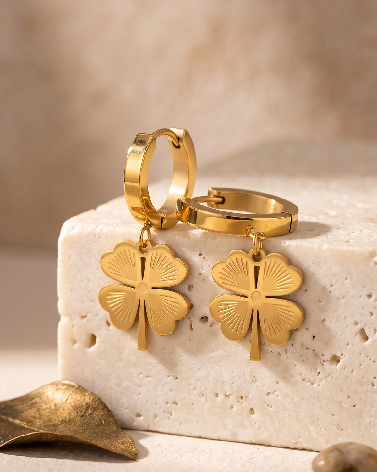Lucky Clover Hoops Earring (Anti Tarnish)