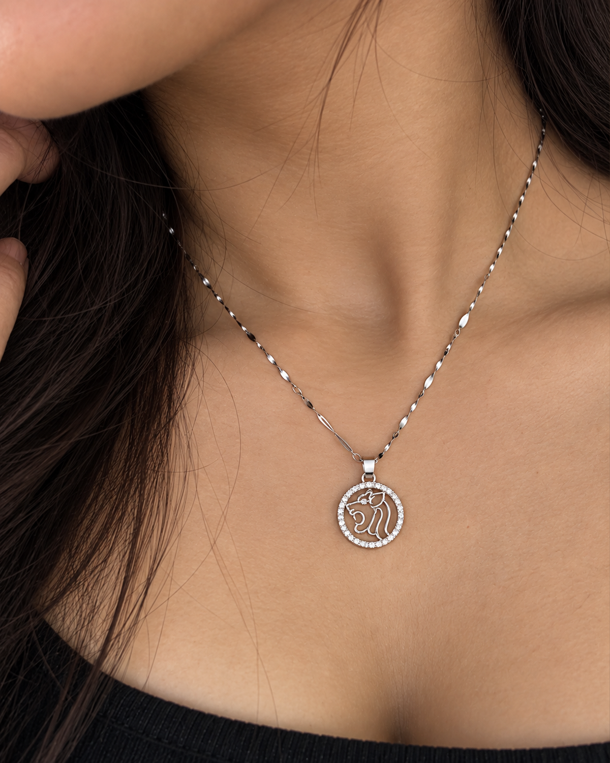 Elegant Tigress Charm Necklace (Anti Tarnish)
