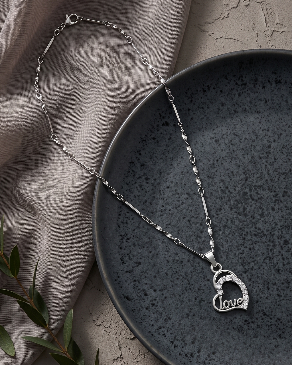 Love Lock Charm Necklace (Anti Tarnish)