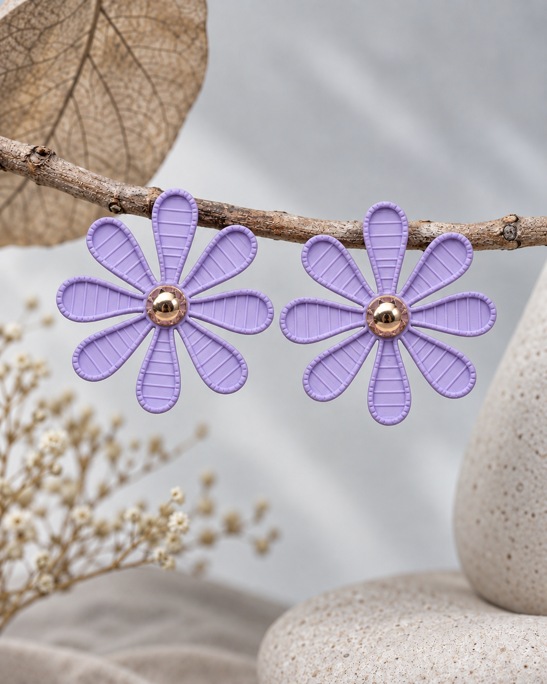 White Daisy Flower Stud Earrings