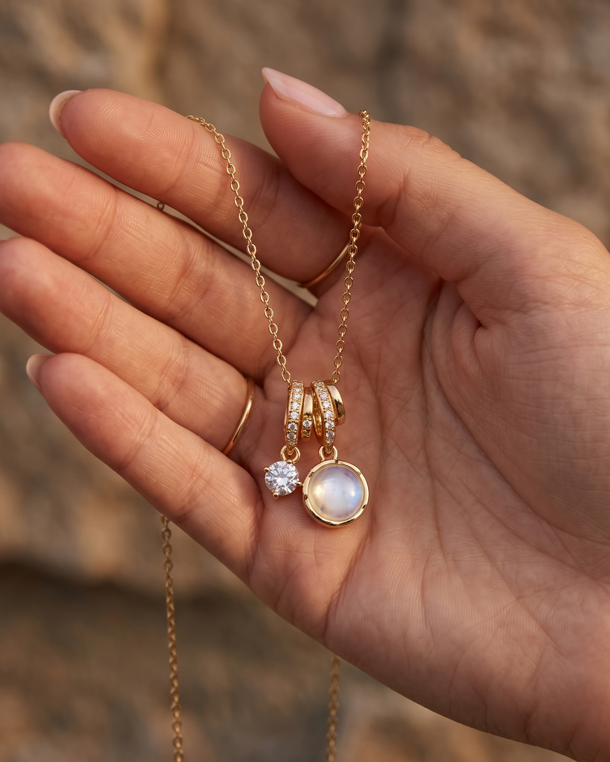 Celestial Moon Glow Necklace (Anti Tarnish)