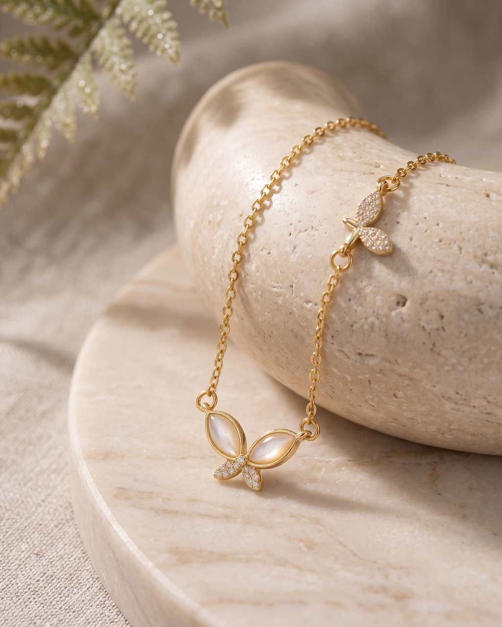 Butterfly Pearl Necklace (Anti Tarnish)