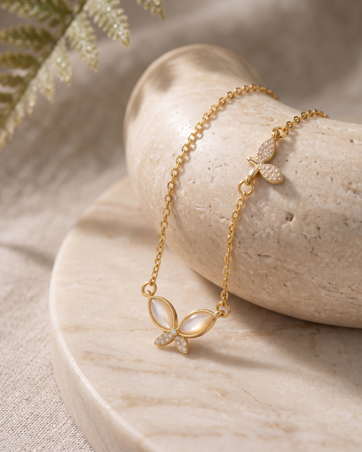 Butterfly Pearl Necklace (Anti Tarnish)