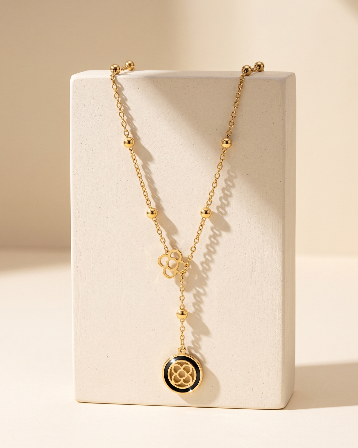 Golden Clover Lariat Necklace with Black Accent (Anti Tarnish)