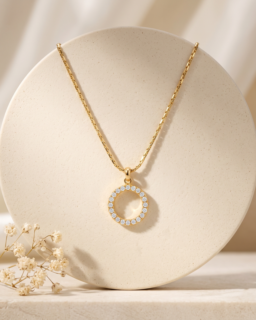 Elegant Crystal Circle Pendant Necklace (Anti Tarnish)
