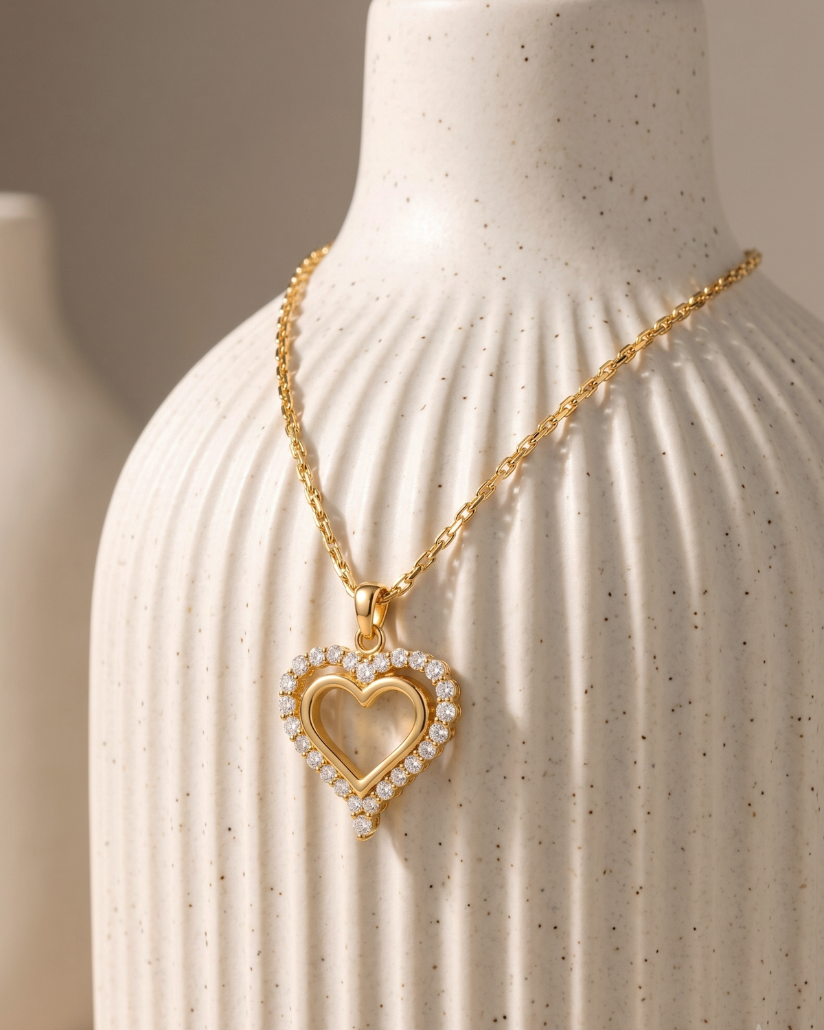 Elegant Heart Crystal Pendant Necklace (Anti Tarnish)
