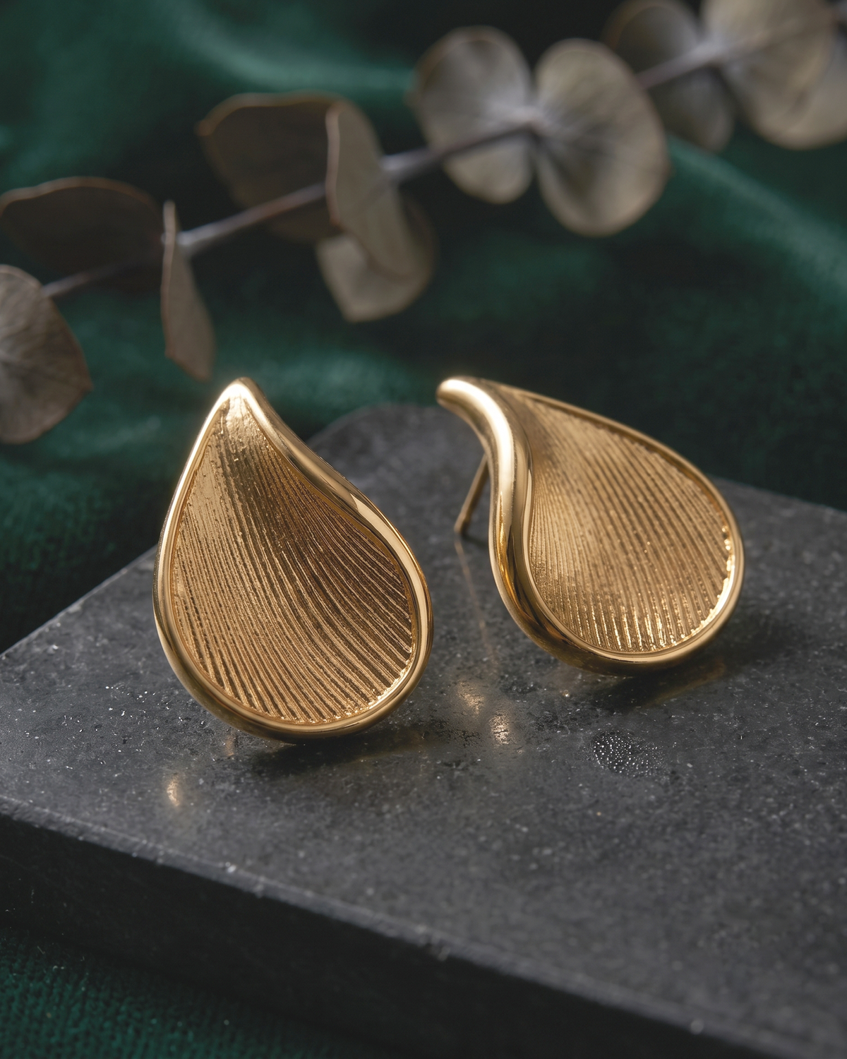 Textured Teardrop Earrings (Anti Tarnish)