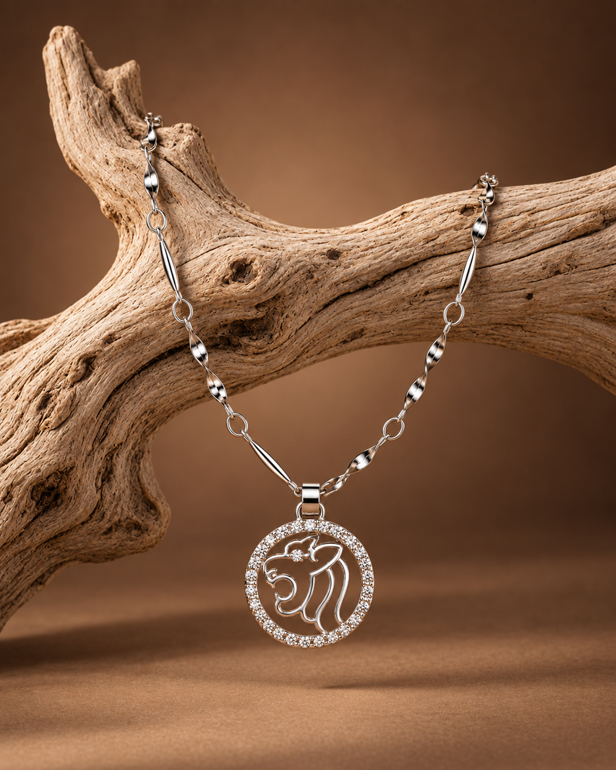 Elegant Tigress Charm Necklace (Anti Tarnish)