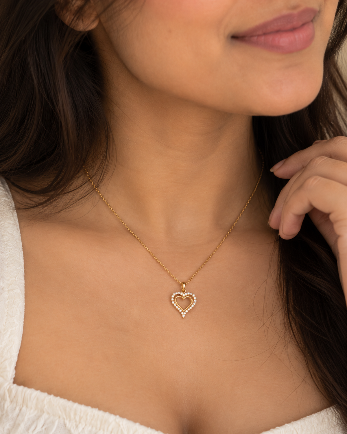 Elegant Heart Crystal Pendant Necklace (Anti Tarnish)