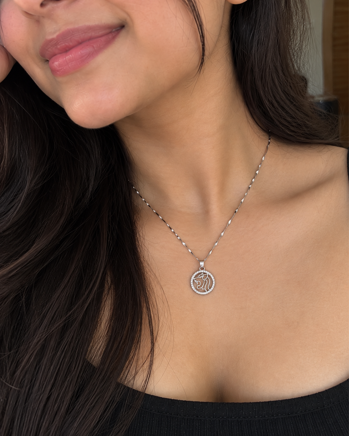 Elegant Tigress Charm Necklace (Anti Tarnish)